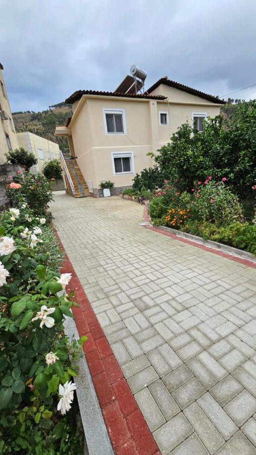 Aliaj Guest House Берат Екстериор снимка