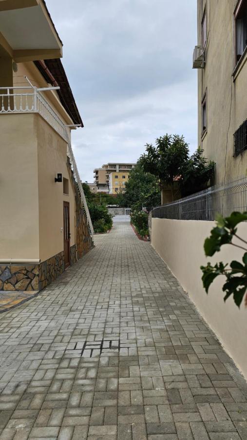 Aliaj Guest House Берат Екстериор снимка