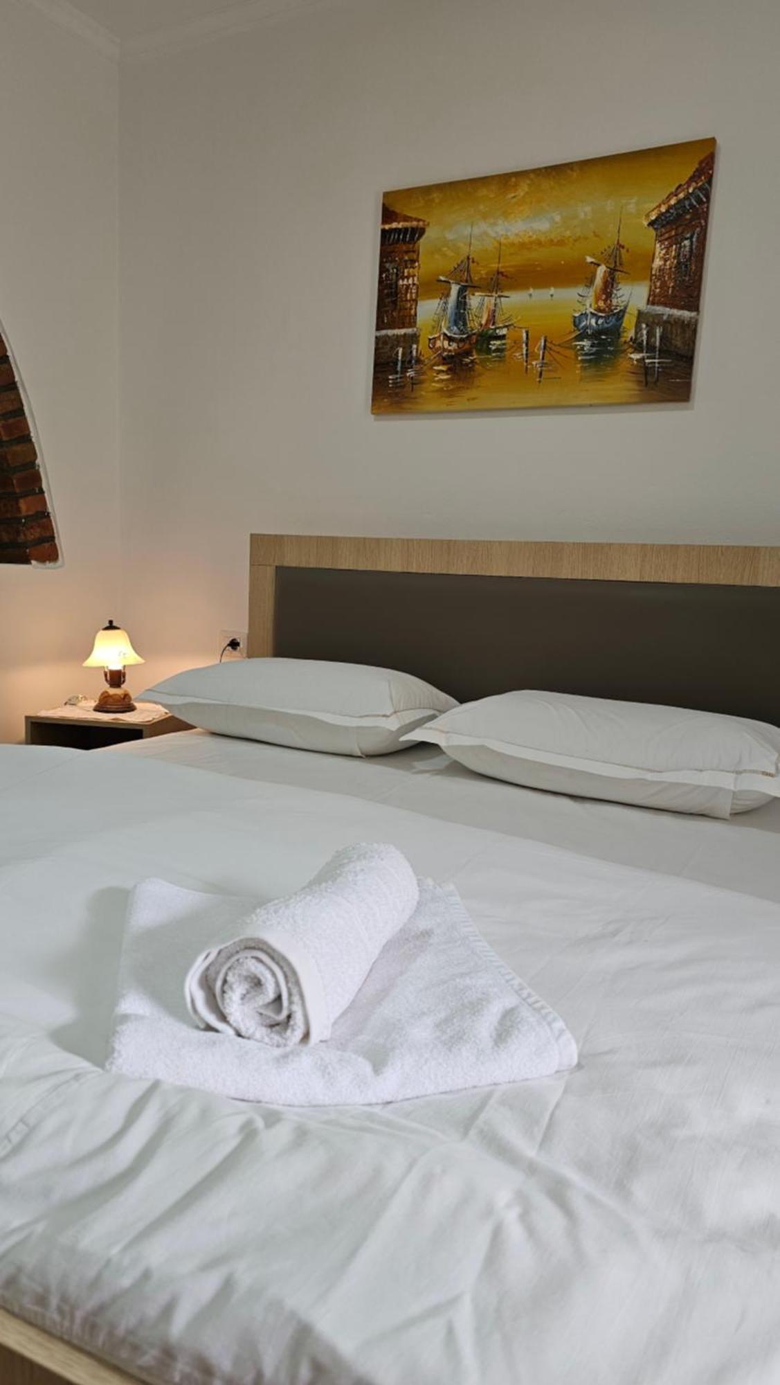 Aliaj Guest House Берат Екстериор снимка