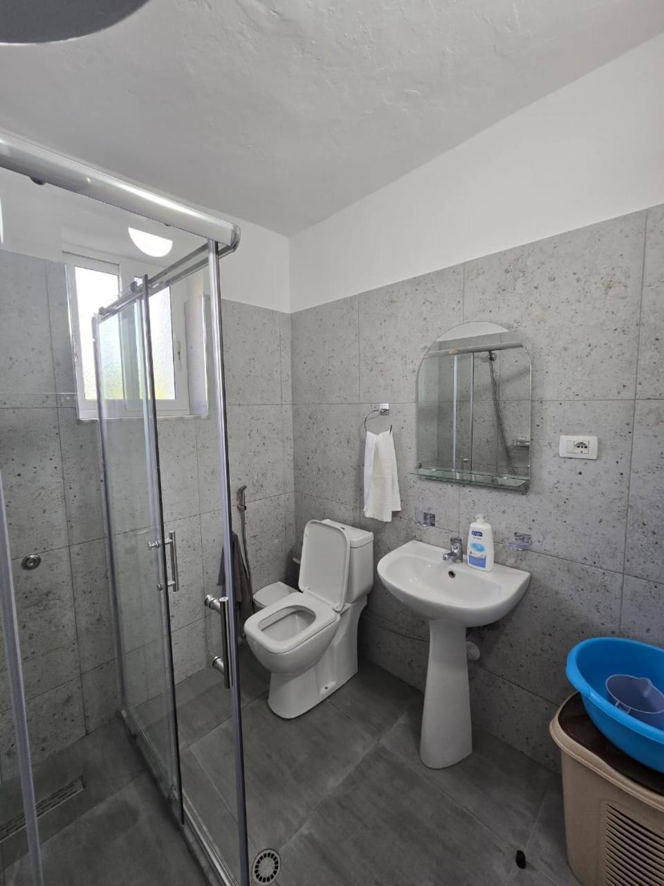 Aliaj Guest House Берат Екстериор снимка
