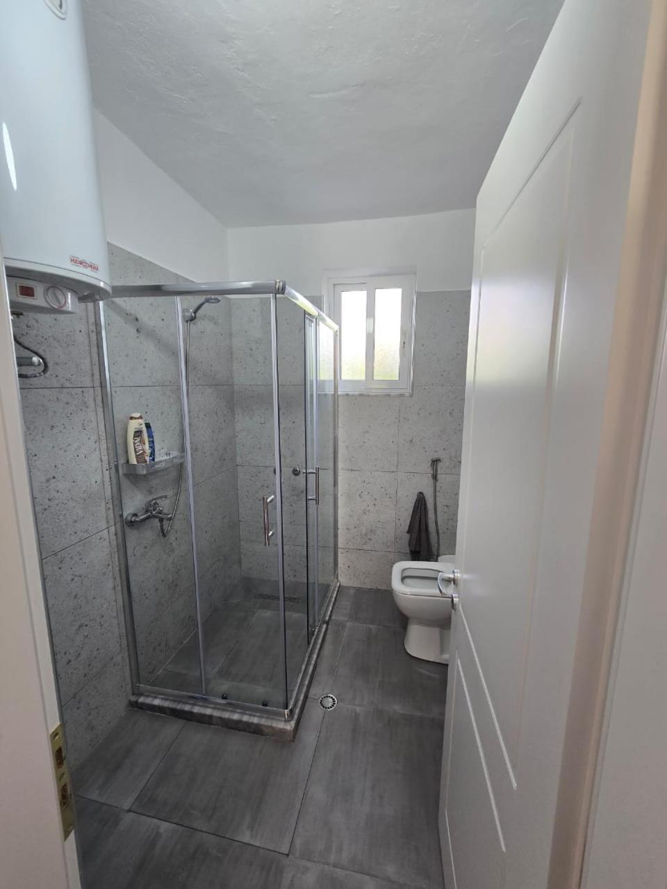 Aliaj Guest House Берат Екстериор снимка